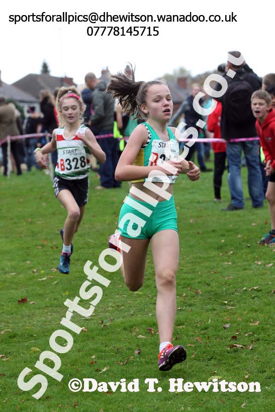 Girls under-13s Northern Cross Country Relays, Graves Park, Sheffield. Photo: David T. Hewitson/Sports for All Pics
